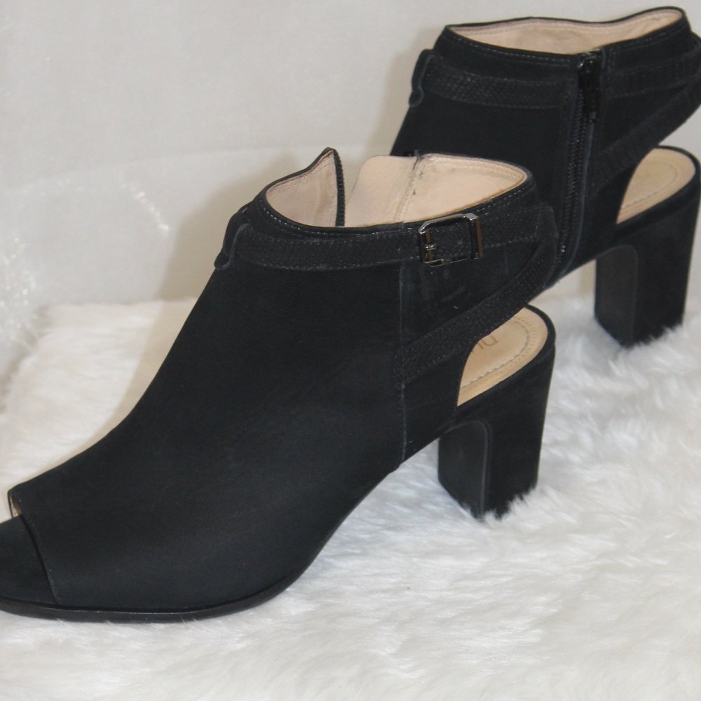 Shoes - Picture 5 of 5